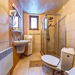 Guest house Forest Nook 4*