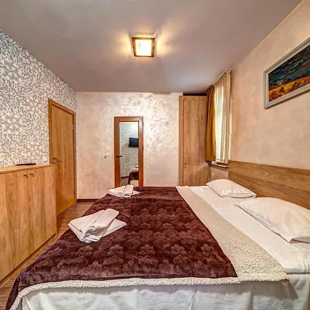 Forest Nook Guest house 3*